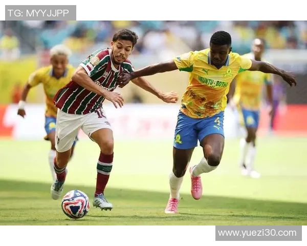 外国球迷追随足球明星的激情故事与感人瞬间集锦